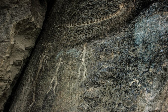Gobustan, Mud Volcanoes, Fire Temple, Fire Mountain GROUP TOUR - Gobustan Rock Art Museum
