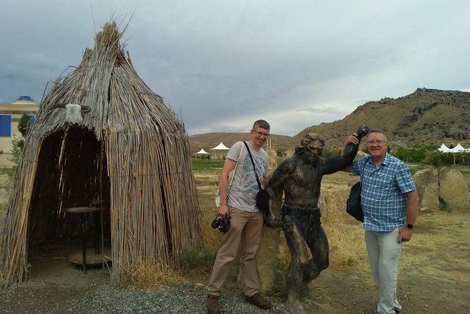 Gobustan,Mud Volcanoes & Absheron Peninsula Full Day Tour - Visiting Zoroastrian Temple