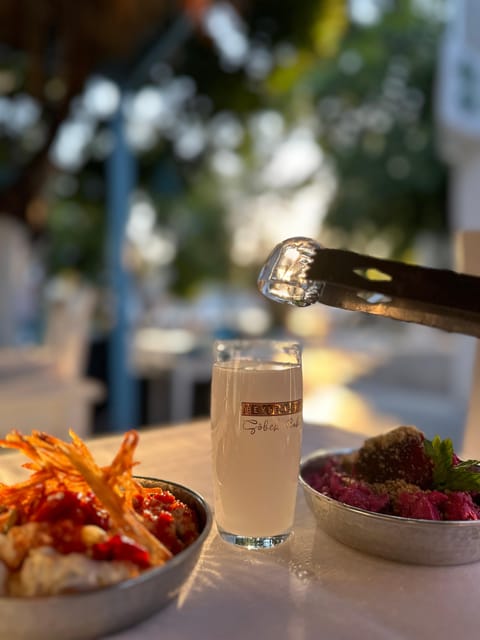 Göcek: Turkish and Greek Food Exprience With Live Music - Main Course Options