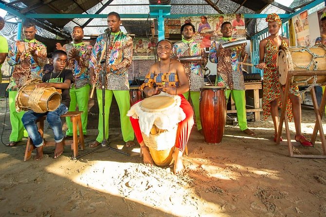 GOD 6- to the BEAT of the CARIBBEAN RYTHM. LESSONS Shore Excursion - Shopping and Souvenirs