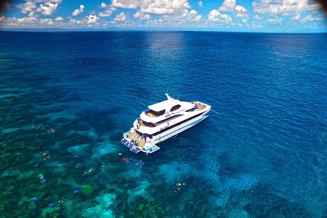 Gold Class VIP Great Barrier Reef Cruise From Cairns by Luxury Superyacht - Onboard Amenities