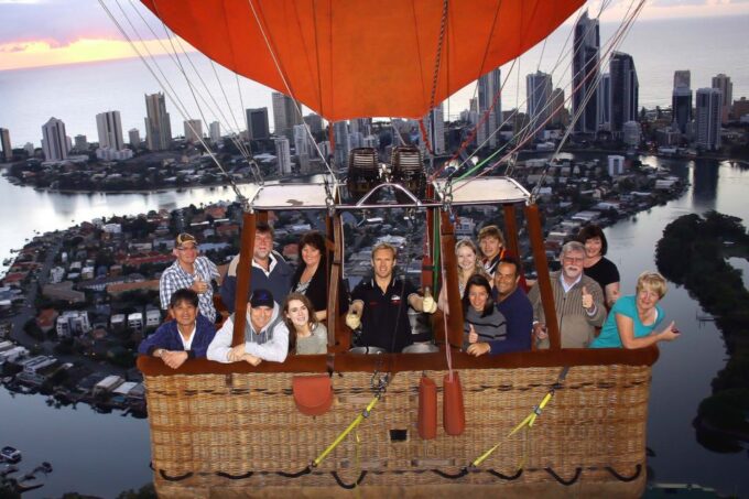 Gold Coast: Australian Sunrise 1-Hour Hot Air Balloon Flight - Booking and Cancellation Policy