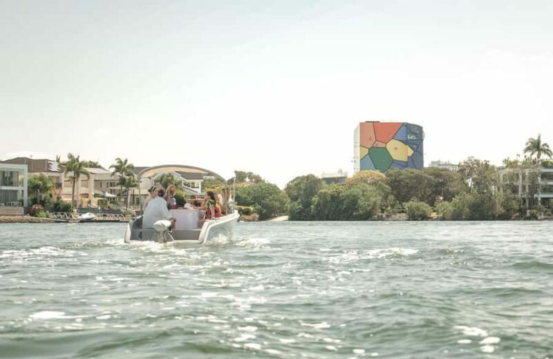 Gold Coast: Electric Picnic Boat Rental From Isle of Capri - Who Will Love This Experience?