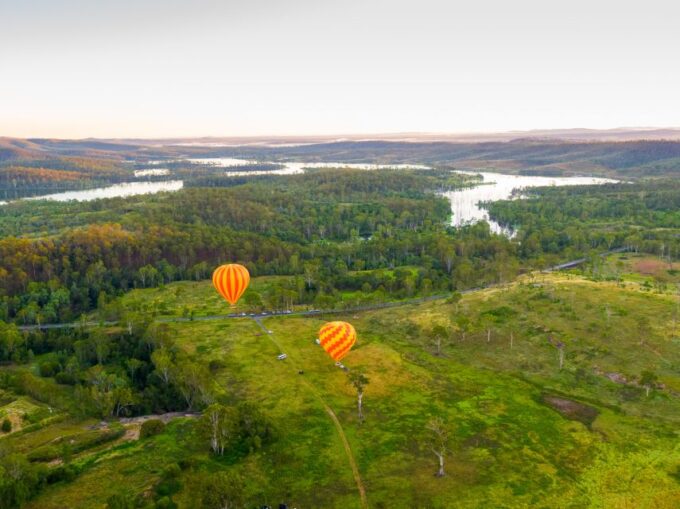 Gold Coast: Hot Air Balloon Flight and Vineyard Breakfast - Panoramic Views and Balloon Deflation
