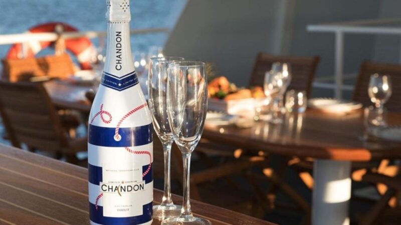 Gold Coast: Luxury Sunset Boat Cruise - Key Points