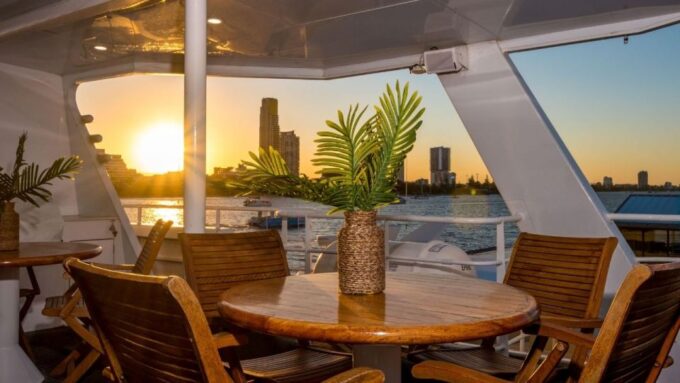 Gold Coast: Luxury Sunset Boat Cruise - Booking and Cancellation