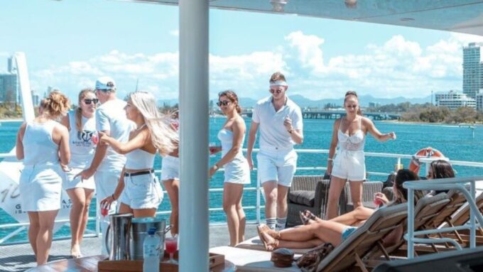 Gold Coast: Luxury Sunset Boat Cruise - Recap