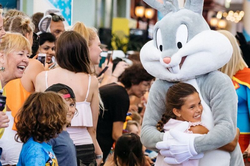 Gold Coast: Movie World, Sea World, WetnWild 14-Day Pass - Key Points