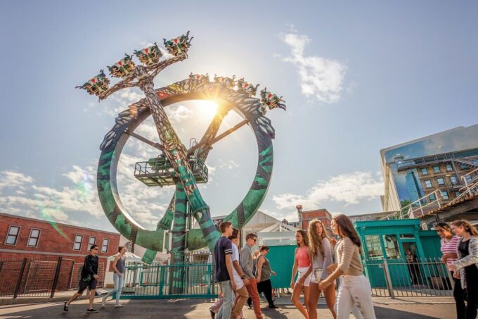 Gold Coast: Movie World, Sea World & WetnWild 7-Day Pass - Flexible 7-Day Theme Park Pass