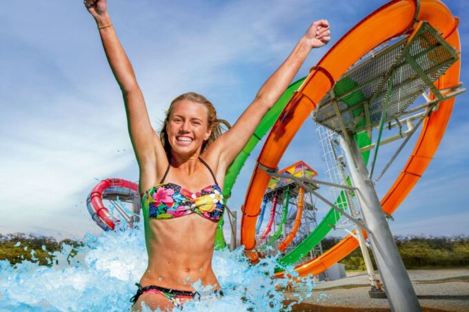 Gold Coast: Movie World, Sea World & WetnWild 7-Day Pass - Convenient Redemption at Locations