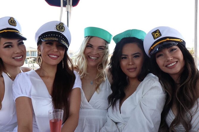 Gold Coast Private Skippered Limo on the Water Canal Cruise - Sunrise and Sunset Cruises