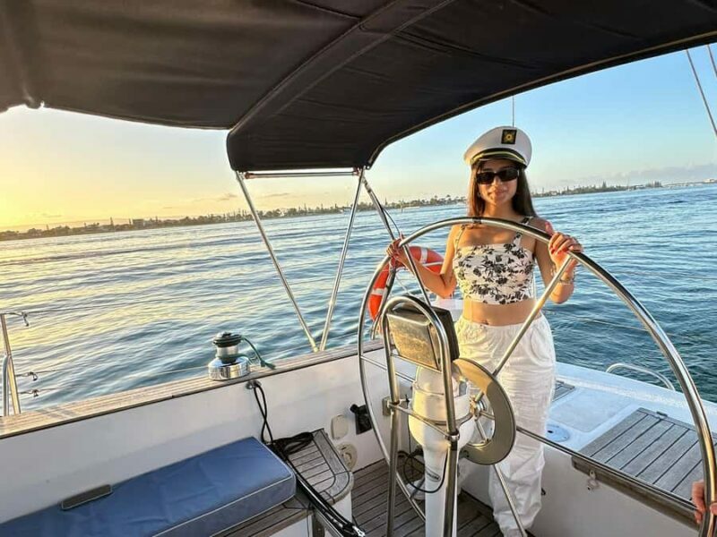 Gold Coast Private Sunset Sailing Charter w/ dinner & drinks - FAQs
