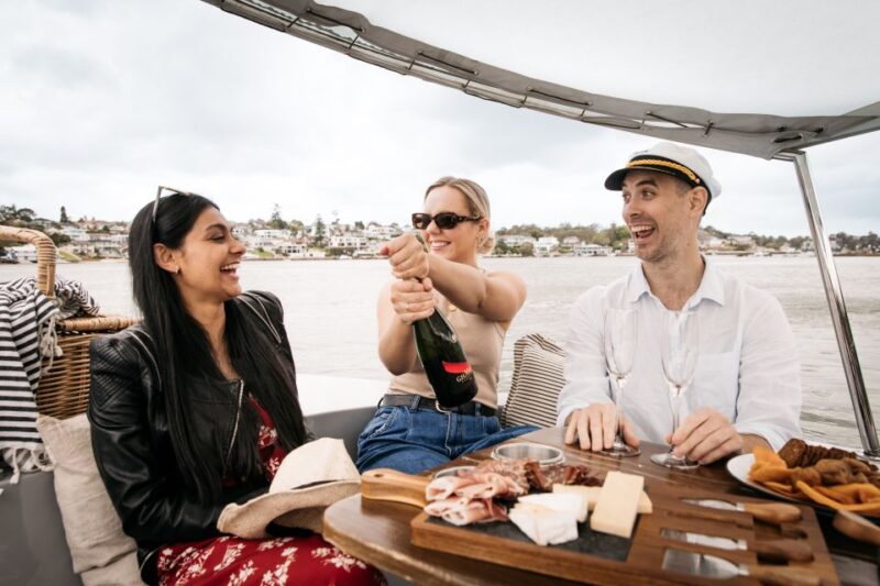 Gold Coast: Self-Guided Eco Boat Rental From Isle of Capri - Key Points