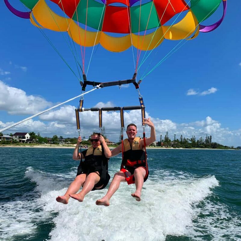 Gold Coast: Surfers Parasailing with Free Photos - Key Points