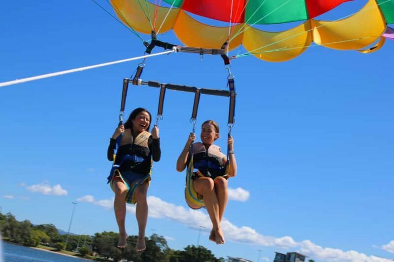 Gold Coast: Surfers Parasailing with Free Photos - An In-Depth Look at the Gold Coast Parasailing Experience