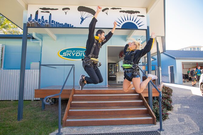 Gold Coast Tandem Skydive - Aerial Views and Landing