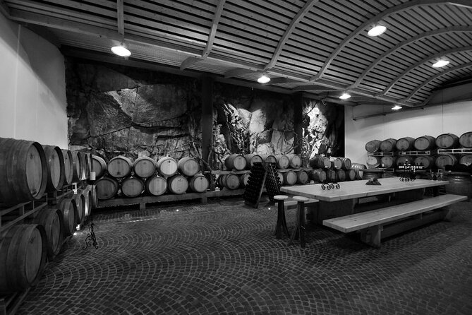 GOLD EXPERIENCE - Winery Tour & Tasting - Meeting and Pickup