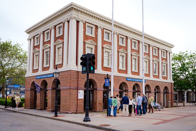 Golden Age to Gilded Age Newports Transformation Walking Tour - Exploring Newports Historical Significance