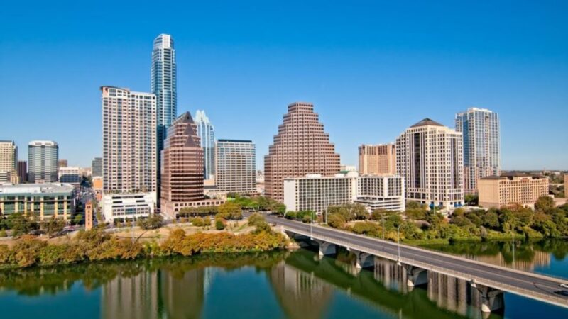 Golden Austin Adventures: A Senior's Walking Delight - Exploring Historic Architecture