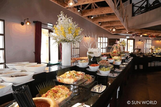 Golden Bridge -Ba Na Hills Including Buffet Lunch ,Cable Car 2 Way From Da Nang - Accessibility and Group Size