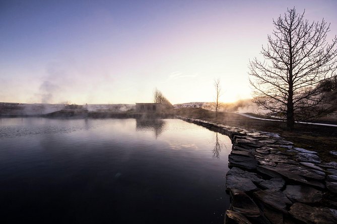 Golden Circle Adventure: Secret Lagoon, Tomato Farm & Small Group - Group Size