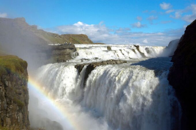 Golden Circle and Fontana Wellness Tour From Reykjavik - Knowledgeable Guides
