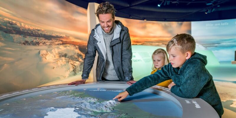 Golden Circle Complete & Perlan Museum Tour - Itinerary Highlights