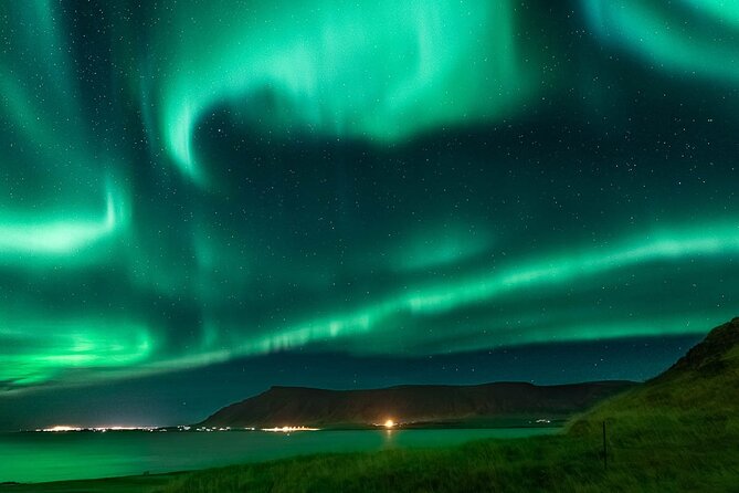 Golden Circle & Northern Lights Tour From Reykjavik - Iconic Icelandic Experiences