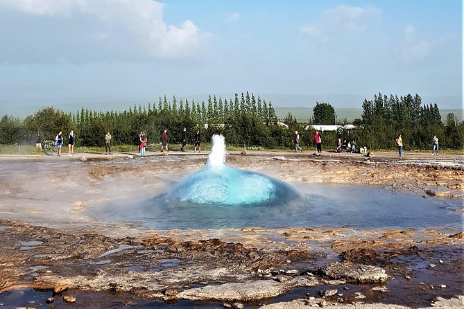 Golden Circle Private Day Tour - up to 9 Passengers - Personalized Experience