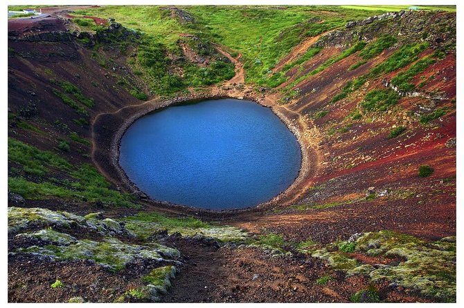 Golden Circle Tour - Private - Visiting the Þingvellir National Park