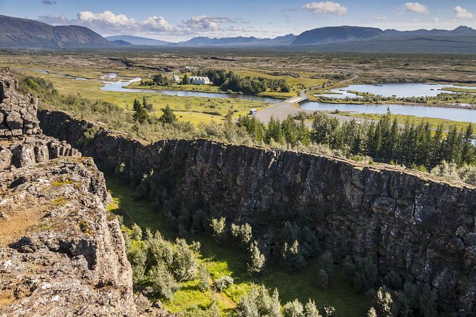 Golden Circle Trip Including Touch-Screen Multi-Language Audio Guide From Reykjavik - Audio Guide and Insights