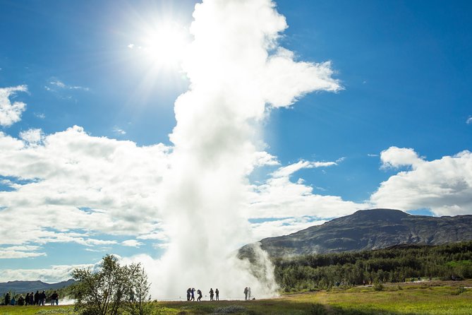 Golden Circle Trip Including Touch-Screen Multi-Language Audio Guide From Reykjavik - Maximum Travelers and Weather