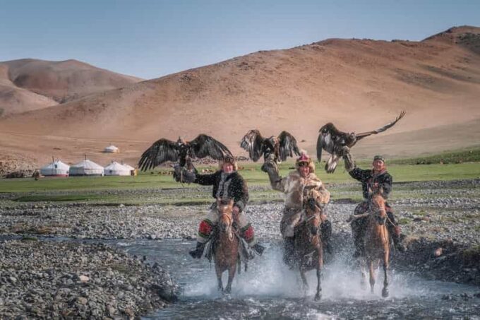 Golden Eagle Festival and Greate Gobi Desert Tour - Group Size and Languages