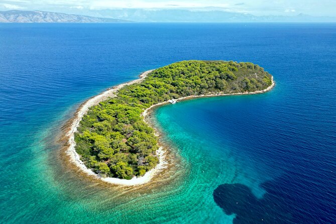 Golden Horn Beach & North Shore of Hvar Island Private Boat Tour - Meeting and Pickup