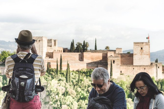 Golden Hour in Granada: Sunset Walking Tour With Play Granada - Inclusions and Amenities