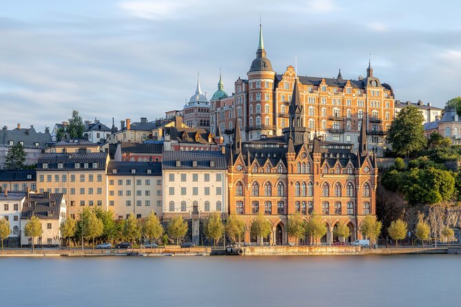 Golden Hour Photo Walk in the Heart of Stockholm - Accessibility and Logistics