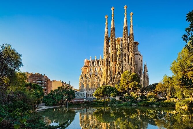 Golden Hour Sagrada Familia & Sunset Park Güell - Recap