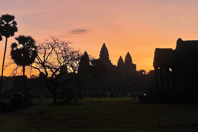 Golden Hours: Angkor Wat Sunrise Photography Tour With a Pro! - Booking and Cancellation