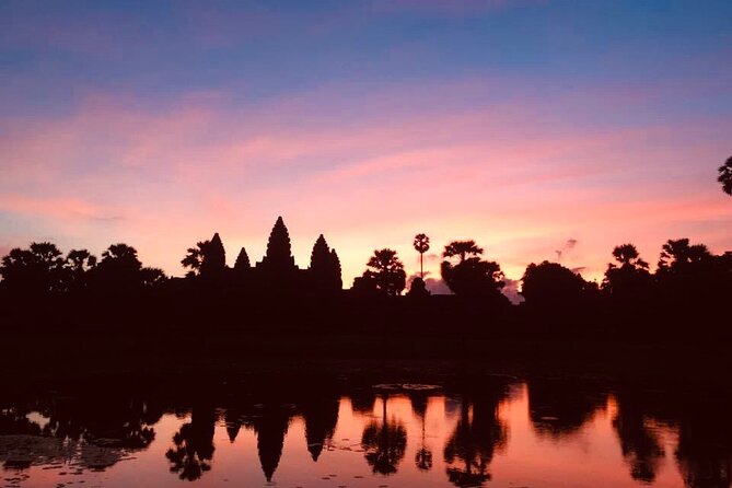 Golden Hours: Angkor Wat Sunrise Photography Tour With a Pro! - Explore Renowned Temples