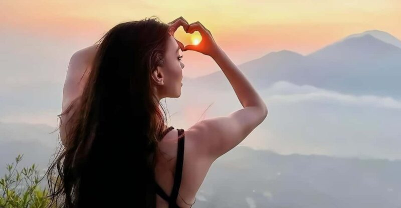GOLDEN Sunrise: Trekking With Relaxing Natural Hot Springs - Itinerary and Highlights