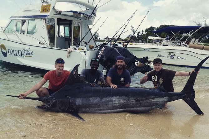 GOLDEN WAVE 3 - IGFA Captain Vic - Blue Marlin Fishing - Overview of Blue Marlin Fishing