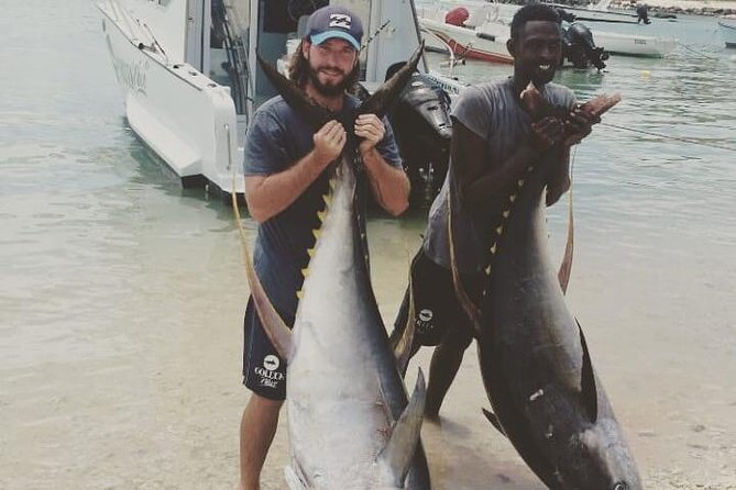 GOLDEN WAVE 3 - IGFA Captain Vic - Blue Marlin Fishing - Comprehensive Fishing Inclusions