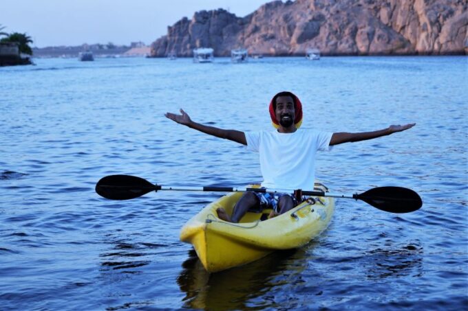 Goldenubia Kayak Club . - Booking and Contact
