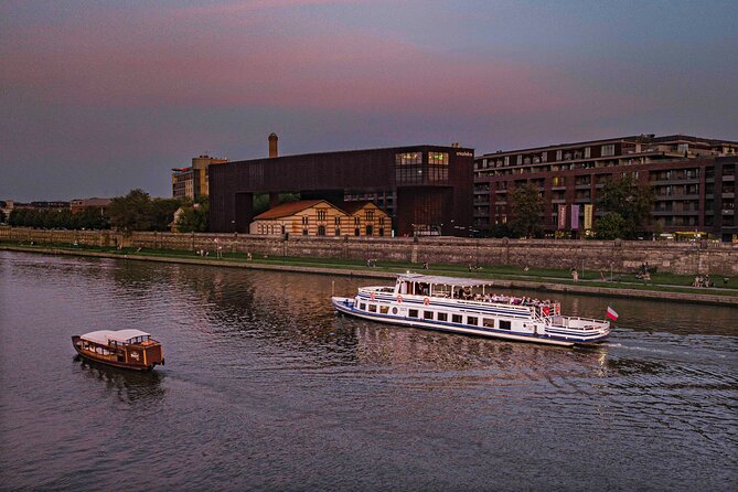 Gondola Cruise the Vistula River Krakow Private Tour up to 12 Person - Getting to the Meeting Point