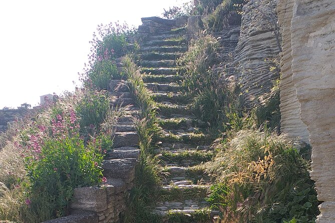 Gordes, Roussillon(+ Ochre Trail) & Fontaine De Vaucluse - Accessibility and Additional Info
