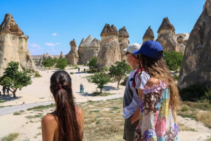 Goreme: North Cappadocia Guided Tour W/Lunch & Entry Tickets - Included Amenities