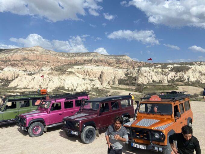 Göreme: Private Jeep Safari Tour of Cappadocia - Exploring Love Valley and Beyond