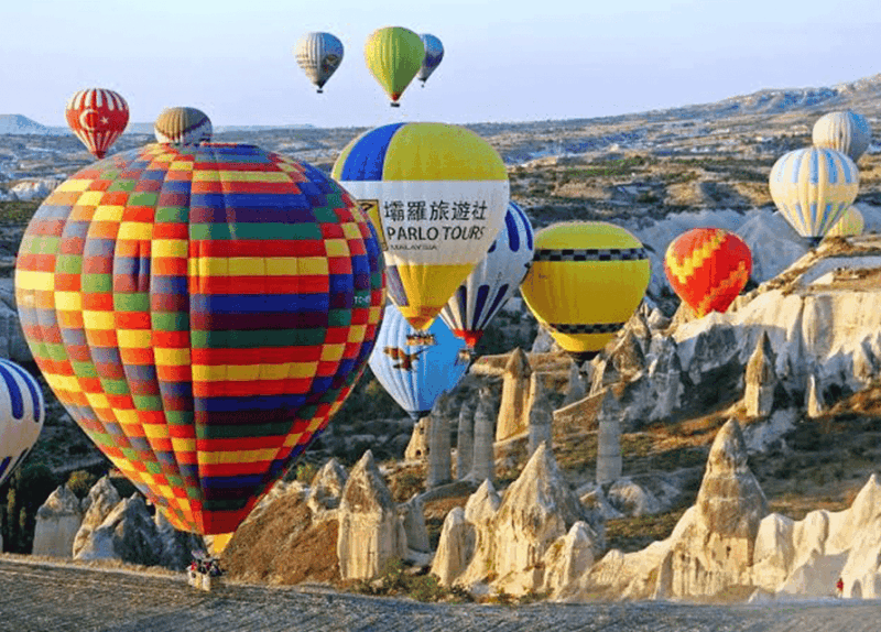 Göreme: Sunrise Göreme Valley Balloon Flight With Breakfast - Key Points