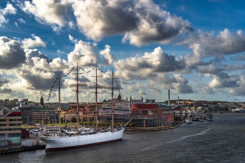 Gothenburg: Capture the Most Photogenic Spots With a Local - Whats Included