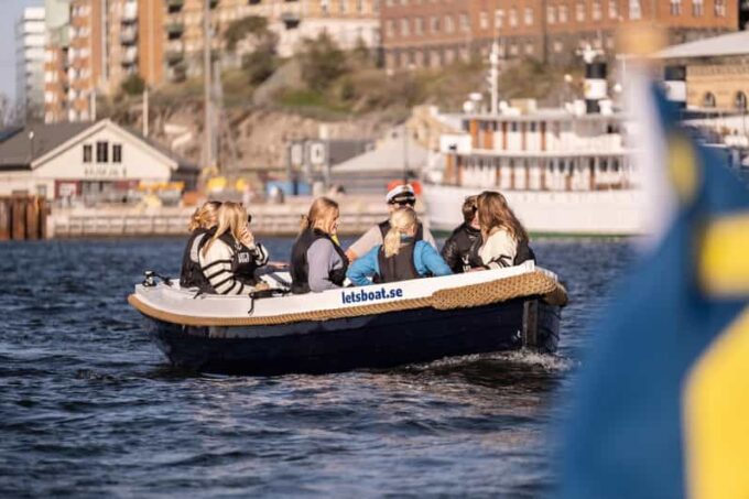 Gothenburg City Center: Electric Selfdrive Boat Tour - Safety Guidelines and Regulations